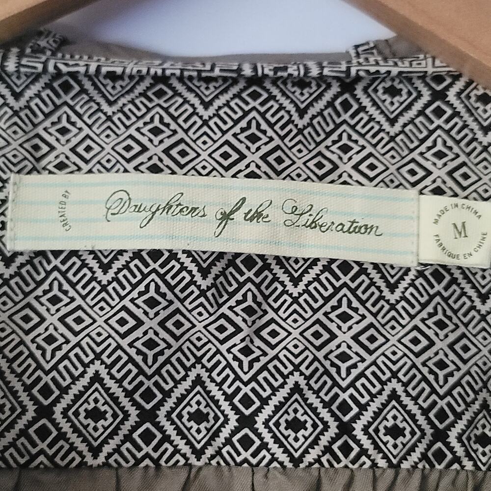 Anthropologie- Daughters of the Liberation- Cargo Jacket- Tan- size Medium - Picture 3 of 8